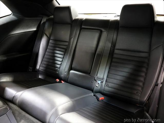 2014 Dodge Challenger R/T Plus