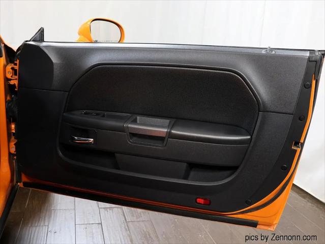 2014 Dodge Challenger R/T Plus
