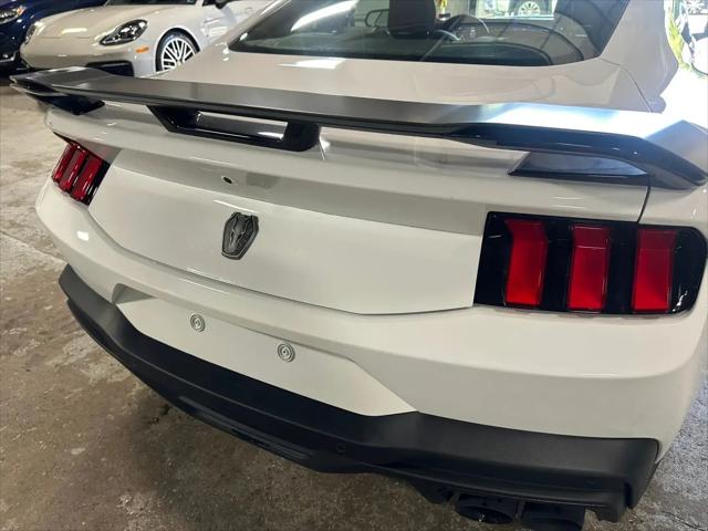 2025 Ford Mustang Dark Horse Fastback