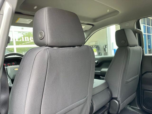 2026 Chevrolet Silverado 1500 4WD Crew Cab Short Bed Custom