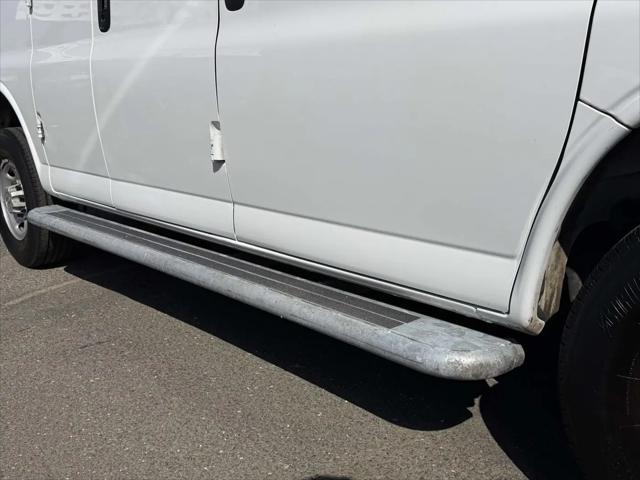 2024 Chevrolet Express Cargo Van RWD 2500 Regular Wheelbase WT