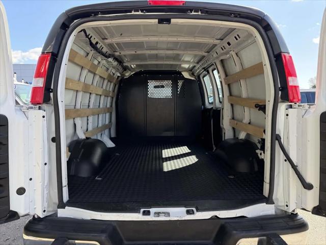 2024 Chevrolet Express Cargo Van RWD 2500 Regular Wheelbase WT