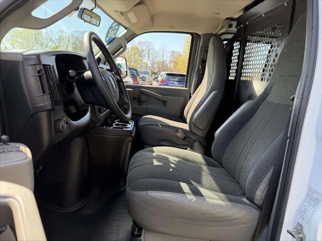2024 Chevrolet Express Cargo Van RWD 2500 Regular Wheelbase WT