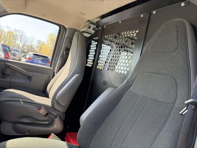 2024 Chevrolet Express Cargo Van RWD 2500 Regular Wheelbase WT