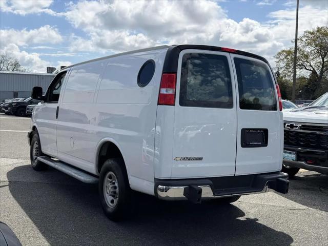 2024 Chevrolet Express Cargo Van RWD 2500 Regular Wheelbase WT