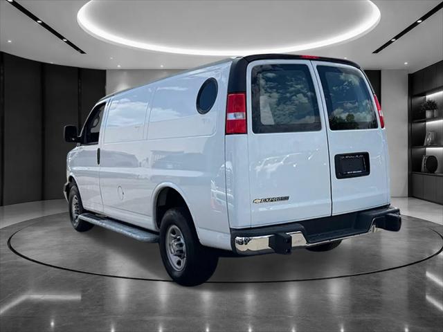 2024 Chevrolet Express Cargo Van RWD 2500 Regular Wheelbase WT
