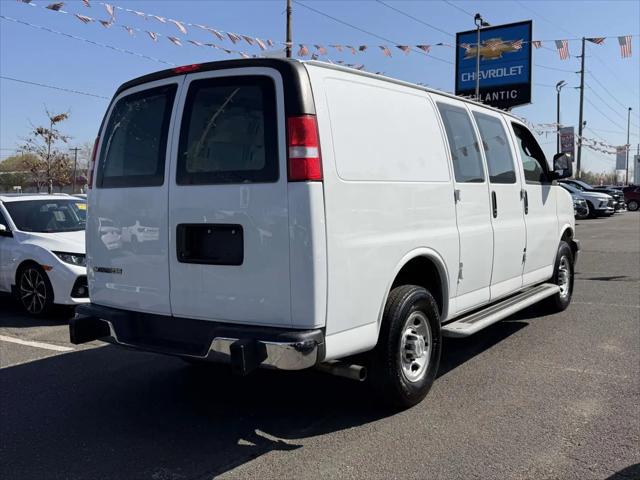 2024 Chevrolet Express Cargo Van RWD 2500 Regular Wheelbase WT