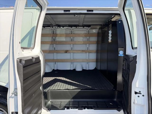 2024 Chevrolet Express Cargo Van RWD 2500 Regular Wheelbase WT