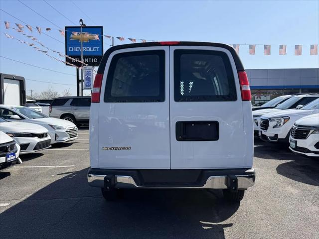 2024 Chevrolet Express Cargo Van RWD 2500 Regular Wheelbase WT
