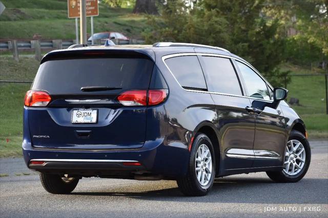 2020 Chrysler Pacifica Touring L