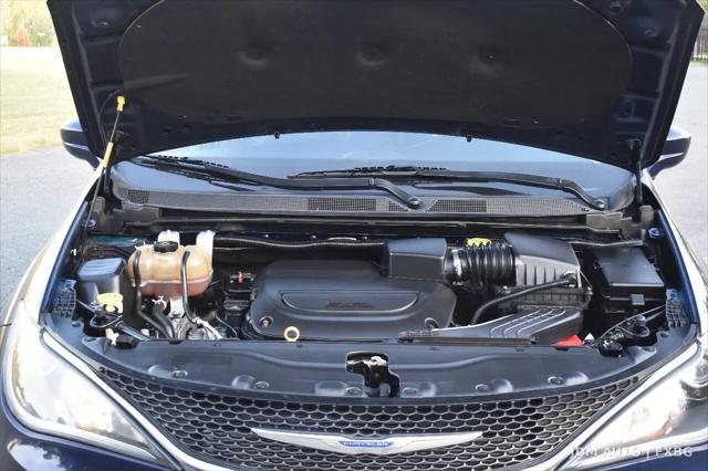 2020 Chrysler Pacifica Touring L