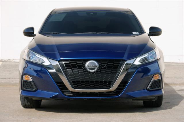 2021 Nissan Altima SR FWD