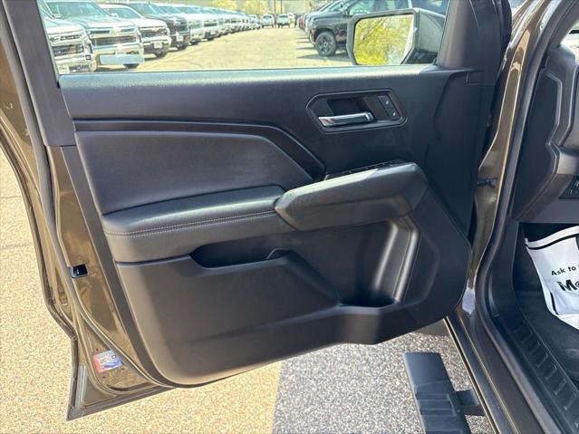 2023 Chevrolet Colorado 4WD Crew Cab Short Box LT
