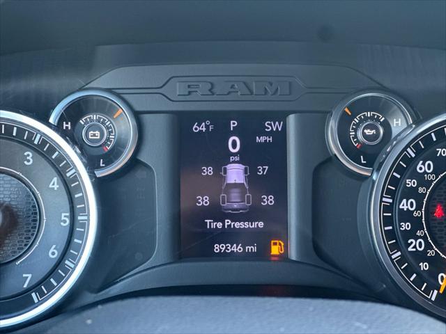 2022 Ram 1500 Big Horn Crew Cab 4x4 64 Box