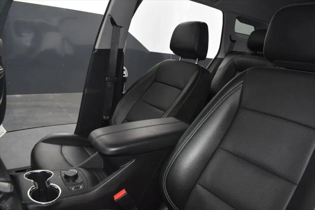 2024 GMC Terrain AWD SLT