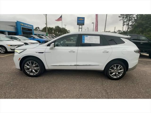 2023 Buick Enclave Essence FWD