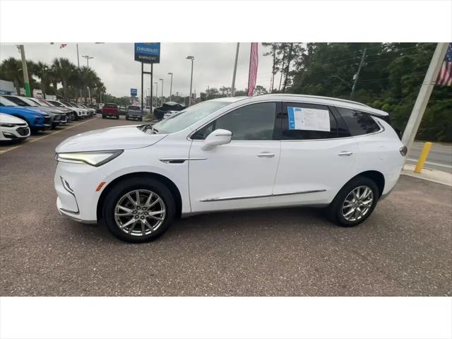 2023 Buick Enclave Essence FWD