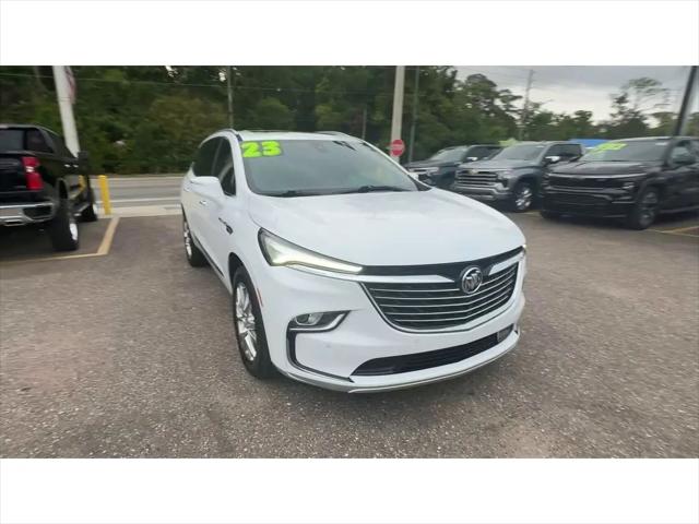2023 Buick Enclave Essence FWD
