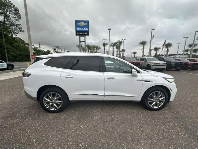 2023 Buick Enclave Essence FWD