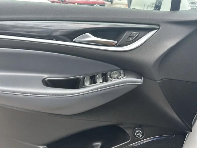 2023 Buick Enclave Essence FWD