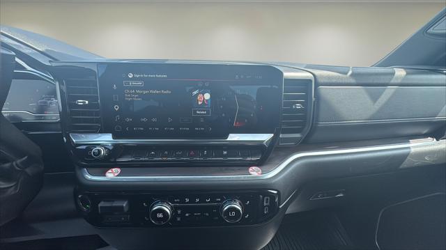 2025 GMC Sierra 1500 4WD Crew Cab Short Box SLT