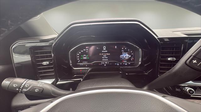 2025 GMC Sierra 1500 4WD Crew Cab Short Box SLT