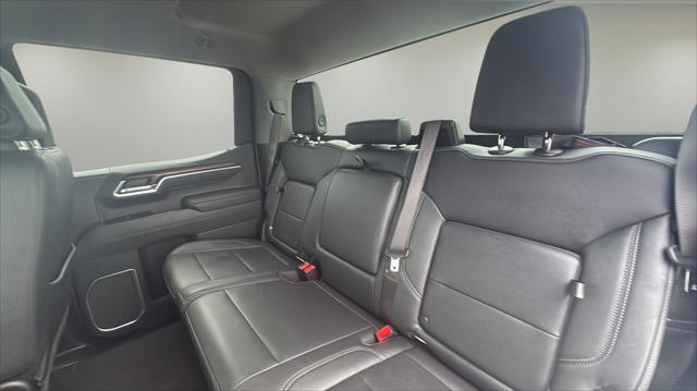 2025 GMC Sierra 1500 4WD Crew Cab Short Box SLT