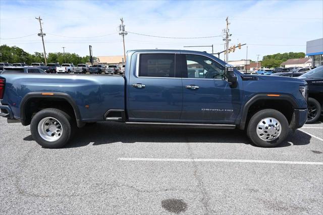 2025 GMC Sierra 3500HD 4WD Crew Cab Long Bed Denali Ultimate 2025 GMC Sierra 3500HD 4WD Crew Cab Long Bed Denali Ultimate