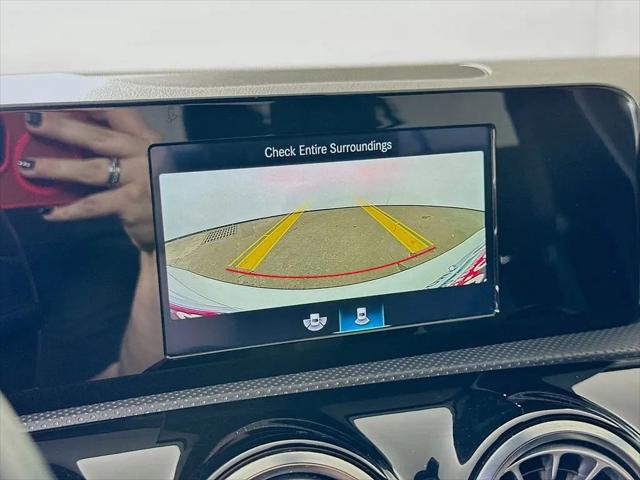 2021 Mercedes-Benz A 220 A 220