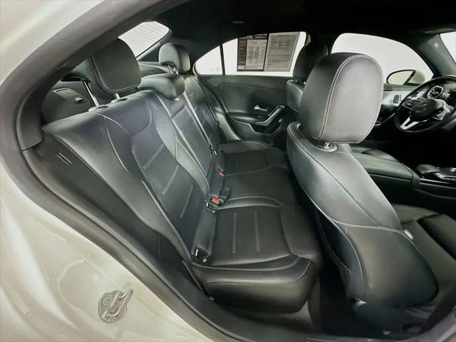 2021 Mercedes-Benz A 220 A 220
