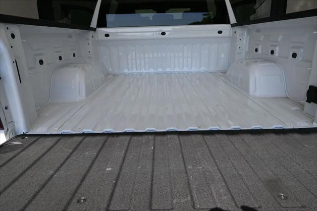 2026 Chevrolet Silverado 1500 2WD Crew Cab Short Bed Custom