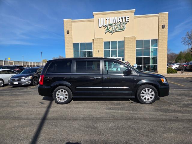 2016 Chrysler Town & Country Touring for sale in Appleton, WI