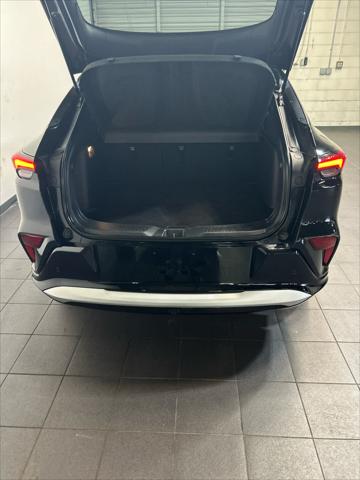 2025 Buick NV Sport Touring FWD