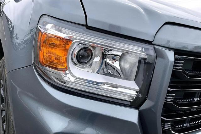 2022 GMC Canyon 4WD Crew Cab Short Box Elevation