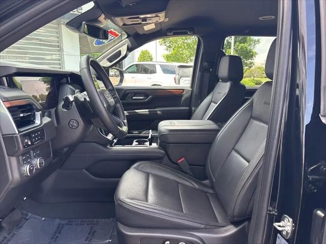 2025 GMC Yukon 4WD Denali