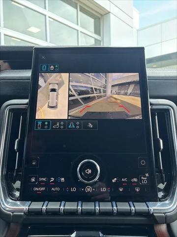 2025 GMC Yukon 4WD Denali