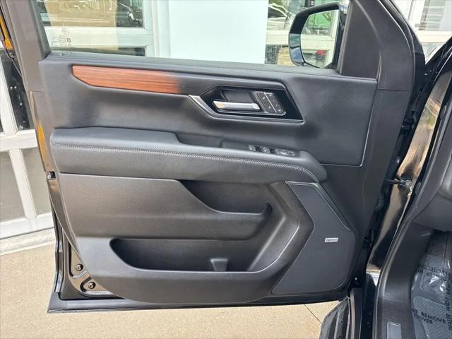 2025 GMC Yukon 4WD Denali