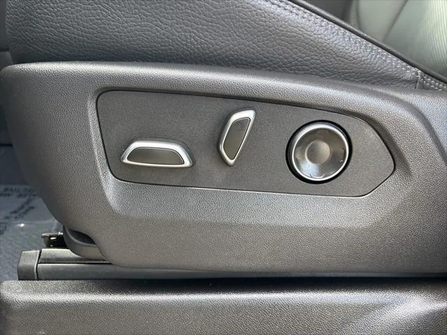 2025 GMC Yukon 4WD Denali