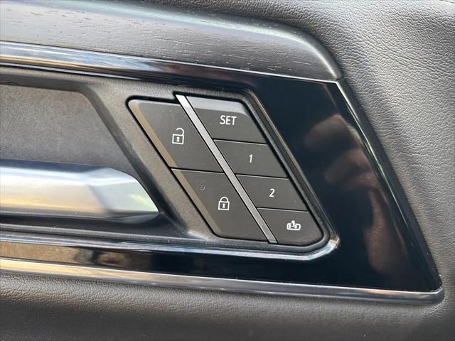 2025 GMC Yukon 4WD Denali