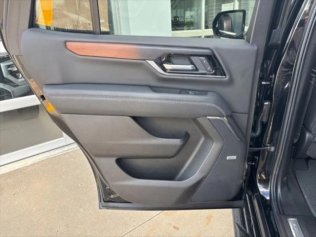 2025 GMC Yukon 4WD Denali