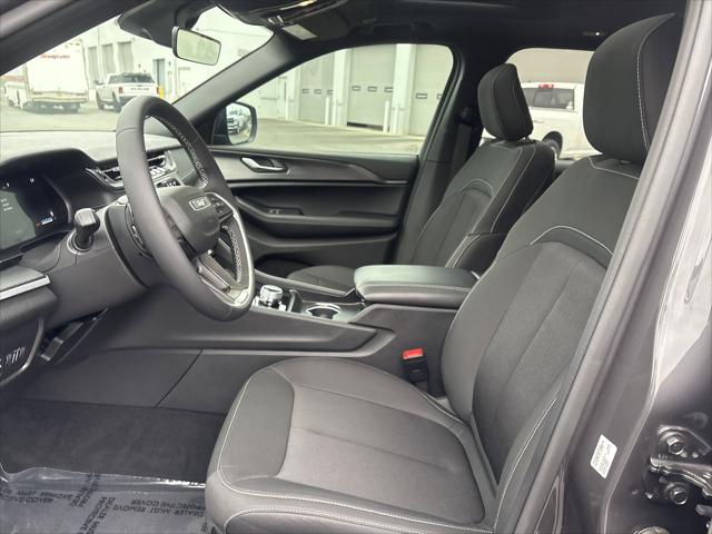 2025 Jeep Grand Cherokee Laredo X 4x2