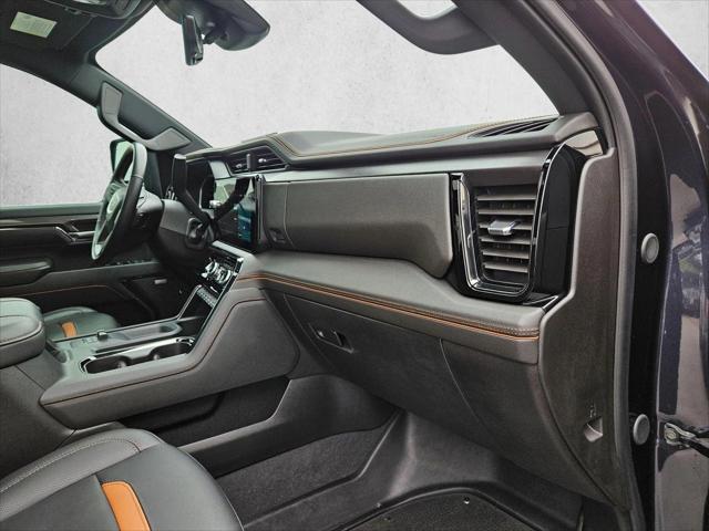 2024 GMC Sierra 2500HD 4WD Crew Cab Standard Bed AT4