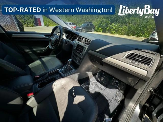 2015 Volkswagen Golf SportWagen TDI SE 4-Door
