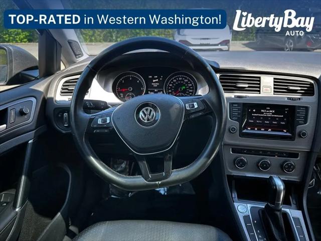 2015 Volkswagen Golf SportWagen TDI SE 4-Door
