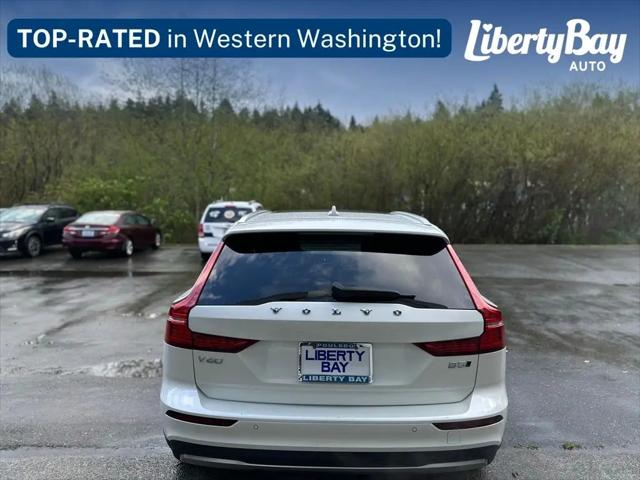 2025 Volvo V60 Cross Country Plus, B5 AWD Gas (mild hybrid)