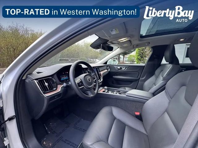 2025 Volvo V60 Cross Country Plus, B5 AWD Gas (mild hybrid)