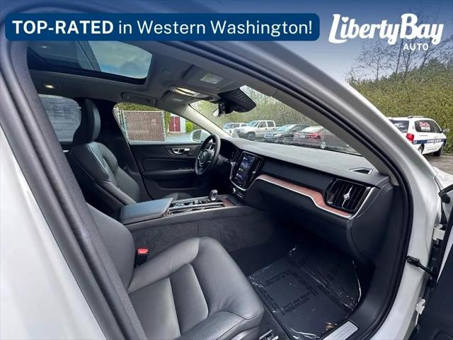 2025 Volvo V60 Cross Country Plus, B5 AWD Gas (mild hybrid)