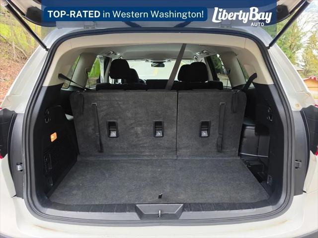 2023 Subaru Ascent Base 8-Passenger