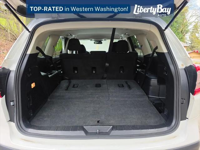 2023 Subaru Ascent Base 8-Passenger