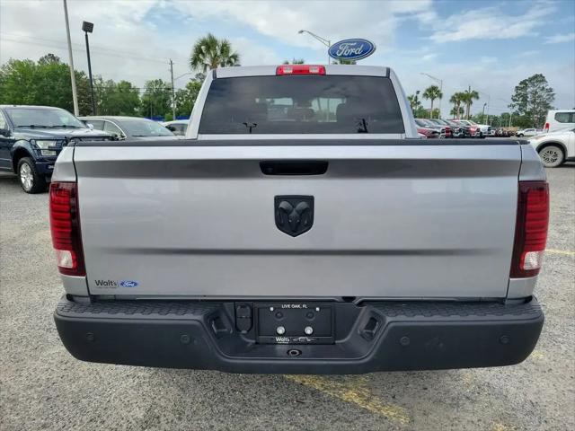 2024 Ram 1500 Classic Warlock Crew Cab 4x2 5'7" Box